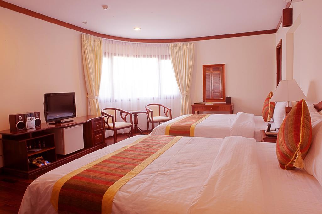 Paradise Angkor Villa Hotel Siem Reap Exterior photo